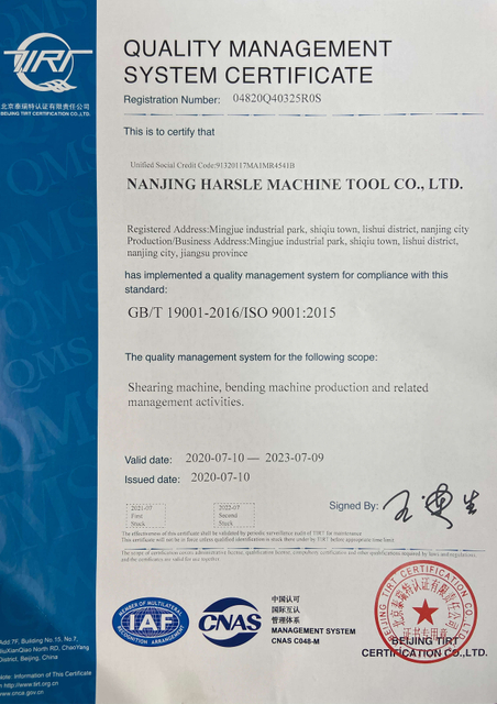 <span style="color:#000000;">Certificato ISO 9001</span>